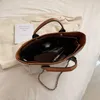 2023 Neue kleine frische Damen-Handtasche, Einkaufstasche, Perlen-Perlen-Buchstabe, dekorative Damentasche, 80 % im Online-Outlet-Shop