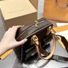 Bolsas de ombro transversais de grife bolsa feminina clássica clássica com letras florais bolsa de viagem bolsa externa com aba removível bolsa bolsa com alça removível