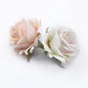 Fleurs séchées 100 pcs De Noël De Mariage Guirlande Décorative Soie Roses Tête Artificielle En Gros Accessoires De Mariée Liquidation Décor À La Maison 230613