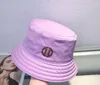 Ontwerper nieuwe Bucket Hat 2023 Lente Nieuwe Dames Letter Print Getailleerd modemerk Hoeden Zon Caps Dames Zwarte dames heren Beanie Strandhoeden