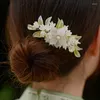 Hair Clips White Lily Of The Valley Flower Pearl Bride Comb Retro Leaf Curler Temperament Female Fashion Wedding Jewelry