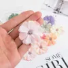 Gedroogde bloemen 50 STKS Kunstmatige Goedkope Zijde Daisy Head MINI Thuis Bruiloft Decoratie DIY Scrapbook Fake Plant Kerstkrans Hoofdtooi