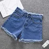 Kobiety szorty 2023 Letnia kobieta dżinsy High Haist Fashion Rough-Edges Denim Short Pants Schoolgirl Spodnie Niebieskie czarne białe dżinsy