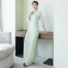 Ropa étnica Primavera Verano Ao Dai Vietnam Slim Set Mujeres Tops largos Pantalones de pierna ancha Dos piezas Blanco Verde claro Estilos chinos DD717