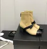 2023 Stivali lunghi alla caviglia in pelle nera di marca Donna Punta a punta Lettera Scarpe tacco alto Stivali da donna Fashion Runway 5.5cm fusheng01