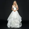 Casual Dresses Cinessd 2023 Backless Spets Mid-midjig liten svans Vackert ljus lyxig vit färsk enkel bröllopsklänning
