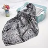 Foulards femmes foulard en soie mode impression grand carré été enveloppes 90 90 cm musulman Hijab tête bohème châles