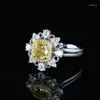 Cluster Rings Online Celebrity Diffusion en direct Produit Simulation Topaz Flower Full Diamond Open Ring Femme