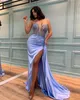 밝은 스카이 블루 인어 댄스 파티 드레스 연인 구슬 사이드 스플릿 공식 저녁 대회 가운 Robe de Soiree