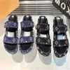 Designer primavera e l'estate marea sandali con suola spessa grande lettera stoffa denim pelle nera e blu moda femminile è ancora pantofole con suola spessa omni-match