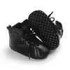 Pierwsze spacerowicze trampki dla dzieci nowonarodzone skórzane buty szóste niemowlę sportowe buty mody dzieci pyski maluch miękki
