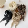 Foulards Femmes Triangle Écharpe Couleur Pure Petit Châle Wrap Tricoté Dentelle Tête Bandana Mouchoir Chapeau Accessoire