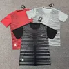 Mens Tshirt Tech Fleece Designer Round Neck Kort ärm Snabbtorkning Fashion Casual Breattable Short Sleeve Casual Style Flera stilar att välja mellan