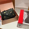 Designer Woman Handbags Brand Y Envelope Bag Fashion Shoulder Bags Caviar Badge With Letter Geometric Leather Luxurys Ladies Pursues