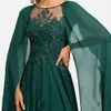 O-hals A-Line Emerald Mother of the Bride Dress 2023 Side Slit Lace Appliques Sequined Chiffon Wedding Guest Prom Bowns For Mom Elegant