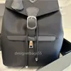 Frau Designer Rucksäcke Mode 2023 Neue Schule Buch Rucksack Luxus Nylon Flip Tasche Hohe Qualität Damen Schwarz Schulter Tasche mit Anhänger 2005