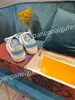 Лучшие горячие роскошные теннисные серии Canvas Casual Designer Designer Женская обувь Полосатые резиновые подошвы растянуты