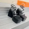 Naked Wolfe Sandals Chunky Heels Platform Sandaler Luxury Women's Designer Shoes 14cm Factory Factwear