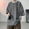 Herr t-skjortor foufurieux fashionabla t-shirt runda hals streetwear casual koreansk sommar tunn lös kort ärm t-shirts herrkläder