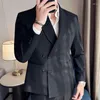 Herrenanzüge 2023 Personalisiertes Design Britische Männer Einfarbig Blazer Homme Hochzeit Business Kleid Soziales Bankett Smoking Kostüm Grau Schwarz