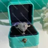 Designer-Liebesring, luxuriöser Damen-Diamantring aus 925er Sterlingsilber, Schmuck, exquisiter funkelnder Ehering, Weihnachtsgeschenk