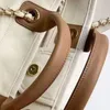 7a Topp lyxiga kvinnors väskor Designer Canvas Beach Shoulder Handhållen stor kapacitet Tote Splicing Leather Pearl Classic Fashion Retro Small Incense Brand Canvas