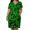 Plus la taille Robes Vert Camouflage Robe Taille Conception Abstraite Imprimer Rue Mode Casual Femme D'été V Cou Moderne Cadeau 230613