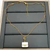 Nya designade triomphe handväskor hänger hänge halsband armband örhänge mässing guldpläterade kvinnor designer smyckesuppsättningar xk9e07