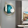벽시계 가벼운 고급스러운 조용한 창조적 미술 시계 현대 디자인 거실 장식 금속 3D TV 배경 매달려 시계