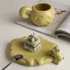 Tassen 3D-Tier-Keramik-Tasse und Untertasse, moderner minimalistischer kreativer Bär mit geprägtem Griff, handgefertigtes Frühstücksbecher-Paar