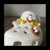 Torebki biżuterii 7pcs/set Śliczne 3D z kurczakiem buty uroki DIY pasujące dekoracje