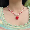 Girocollo Salircon Trend Y2K Perline di cristallo rosso Catena di perle d'imitazione Collana con ciondolo a forma di fragola carino coreano Gioielli con collo di fascino