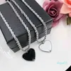 Colliers pendentifs Big Letter Collier Love