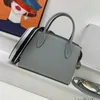 Yeni Tasarımcı Tote Çanta Bayanlar Saffiano Bag Monokrom Küçük Çantalar Deri Dokuma Omuz Lüks Omuz Çantası Yüksek Kaliteli Alışveriş Çantası Retro Crossbody Çanta