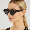 Lunettes de soleil fleur yeux de chat français rétro femme européen et américain exagéré lunettes de fête de tournesol