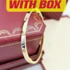 AAA HQuality moda brazalete de oro pulsera de acero inoxidable Pulseras Famosos diseñadores de lujo Joyería de marca mujeres Pareja TORNILLO AMOR 4 Diamantes 6 mm al por mayor YH O68H