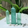 Dekoracyjne figurki 1PC Naturalny kryształowy punkt leczenia kamień zielony fluoryt kwarc sześciokątny pryzmatach obelisk różdżka 40-70 mm wystrój domu