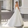 Abito da sposa 2023 Elegante abito da ballo senza spalline senza spalline senza maniche principessa in raso senza schienale per le donne abiti da noiva