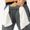 LL Pantalones cortos para hombre Traje de yoga Pantalones cortos para hombre Correr Deporte Baloncesto Transpirable Entrenador Pantalones Ropa deportiva para adultos Gimnasio Ejercicio Ropa deportiva Elástico de secado rápido