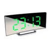 Skrivbordsklockor LED Digital Alarm Clock Desk bordsklocka Böjda skärmurklockor för barn sovrum temperatur snooze funktion hem dekor klocka 230615