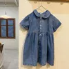 家族を一致させる衣装の夏の子供服セット