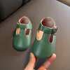 İlk Yürüyüşçüler Bahar Sonbahar Çocuk Ayakkabıları Kızlar Bebek Kore Deri Ayakkabı Tek Ayakkabı Yumuşak Prenses Toddler Ayakkabı 230614