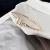 Pulseiras de ouro de luxo joias de grife feminina pulseira de ouro prata rosa nunca desbota joias para festa de casamento