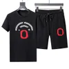 Erkek Trailsits T Shirt Setleri Lüks Tasarımcılar Kadın Giyim Tişörtleri Jogger Sportswear Yaz Havalandırma Kazak Gömlekleri Sweat Papa Sokak Giyim Külot Spor Takım