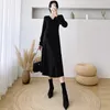 Umstandskleider 8307# Herbst Winter Koreanische Mode Gestricktes Langes Umstandskleid mit V-Ausschnitt A-Linie Schlanke Kleidung für Schwangere Schwangerschaft 230614