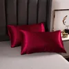 Set biancheria da letto Set biancheria da letto di lusso rosso Set letto consolatore nero Set copripiumino king size di alta qualità per adulti 230614