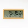 Horloges de table de bureau Horloge en bois massif Horloge simple de température et d'humidité Glow Nightstand Horloge Grand écran Creative Réveil en bois 230615