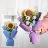 Dekorativa blommor Solrosvirka blomma bukett med paketpåse färdig stickad alla hjärtans dag gåva handvävd bröllopsdekor