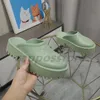 2023 Designer Kvinnor tofflor Mens Summer Beach Flat Slipper läder gummi man kvinna sandaler utomhus sandal mode lyxiga damer elfenben glider kvinnor män glid