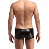 Underbyxor 2023 mode faux läder elastiska män sexiga mini boxare underkläder manlig gay penispåse shorts underkläderstorlek m l xl